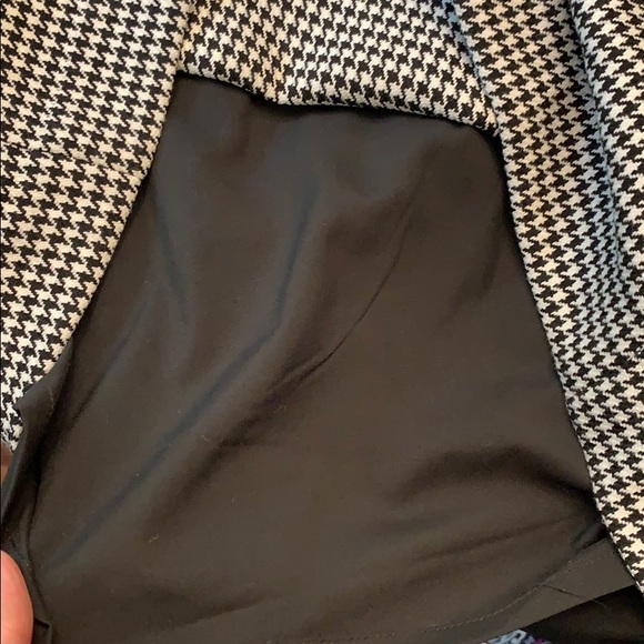 Banana Republic Houndstooth Skirt Size 10P - Picture 6 of 7